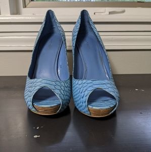 Size 9 1/2 Blue Nine West Snake-Print Heels
